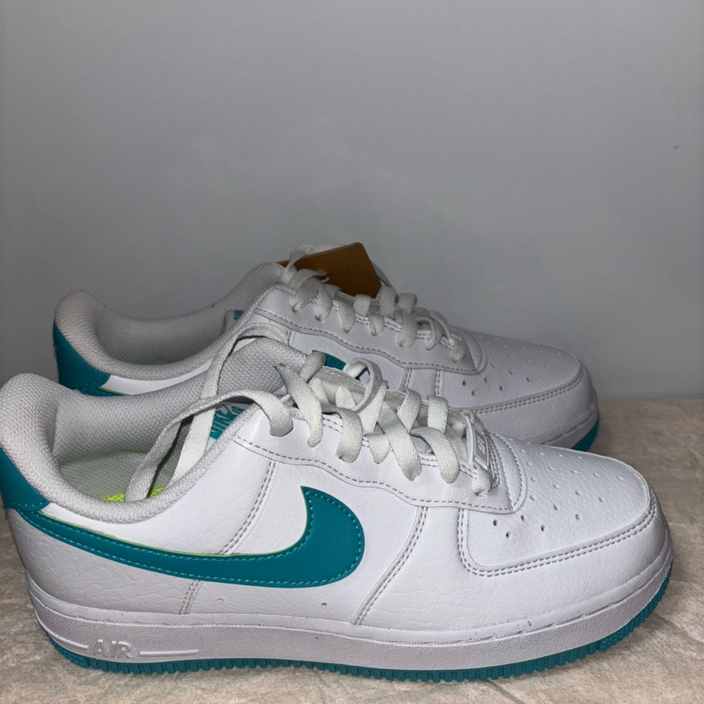 Nike Air Force 1'07 Lv8 low White RacerDusty Cactus size 8